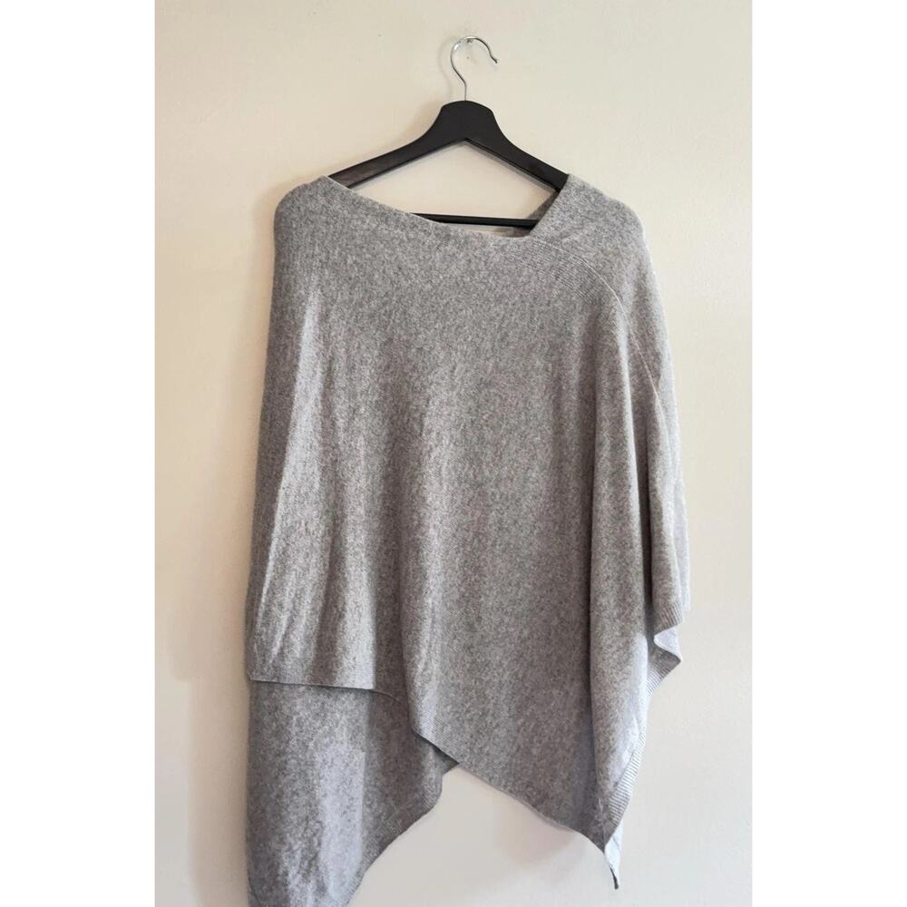 Amicale Sweater Womens One Size Gray 100% Cashmere Cape Poncho Knit Pullover NWT - Picture 2 of 8